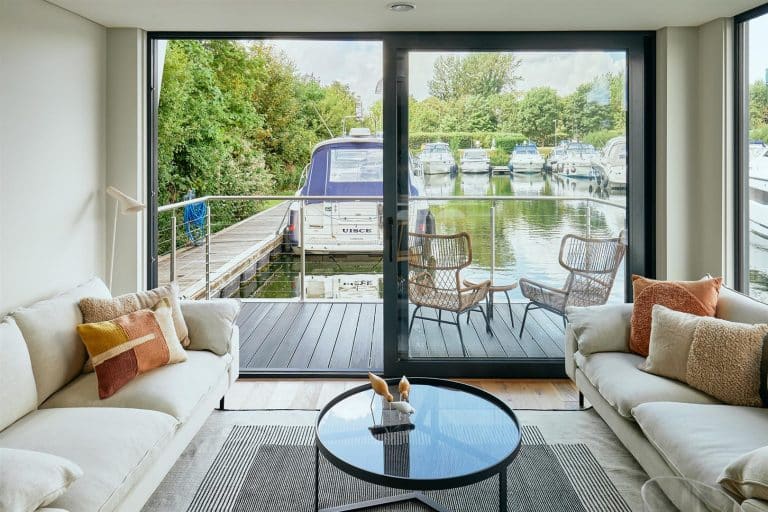 Bates Wharf, Chertsey, KT16