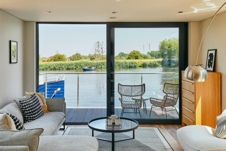 Bates Wharf, Chertsey, KT16